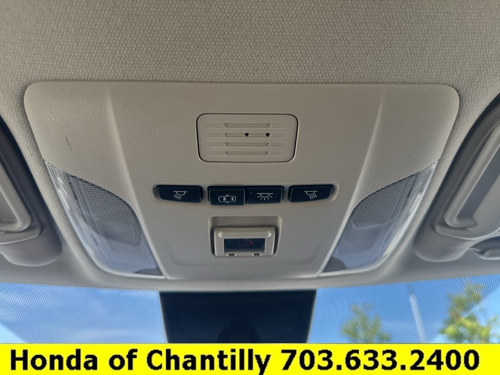 Used 2021 Toyota Corolla LE w/ Carpet Mat Package (TMS) FWD image 16