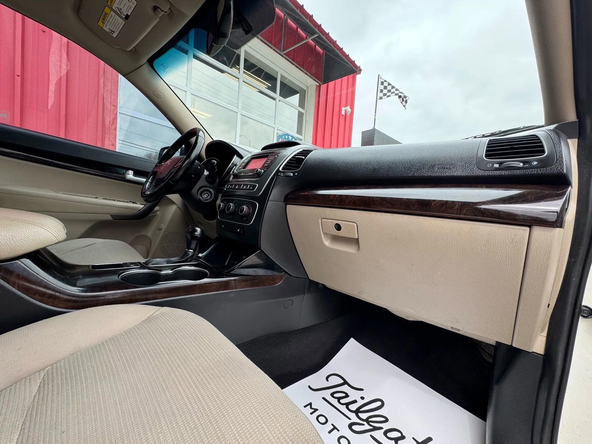 Used 2015 Kia Sorento LX image 25