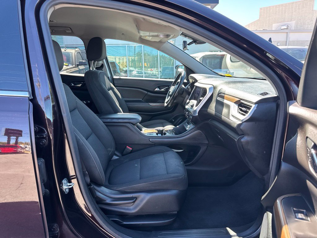 Used 2020 GMC Acadia SLE w/ Driver Convenience Package FWD image 14