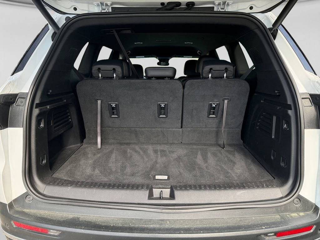 Used 2025 Buick Enclave Preferred image 19