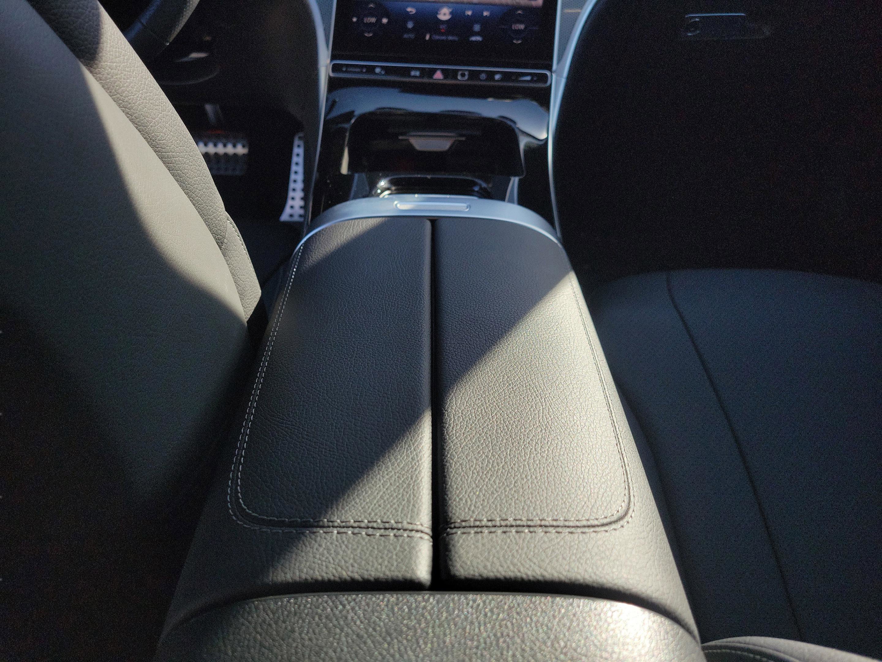 Certified 2025 Mercedes-Benz CLE 450 4MATIC Cabriolet image 18