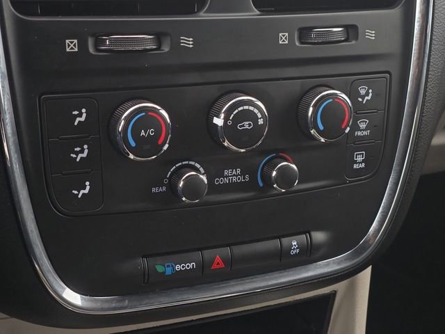 Used 2017 Dodge Grand Caravan SXT image 13