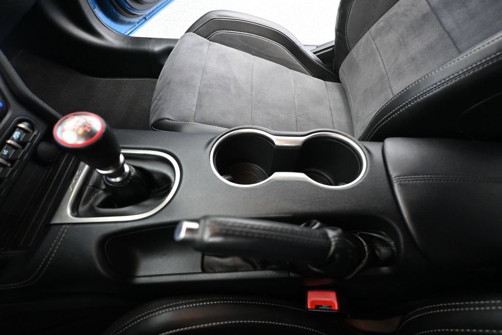 Used 2020 Ford Mustang Shelby GT350 w/ Technology Package RWD image 33