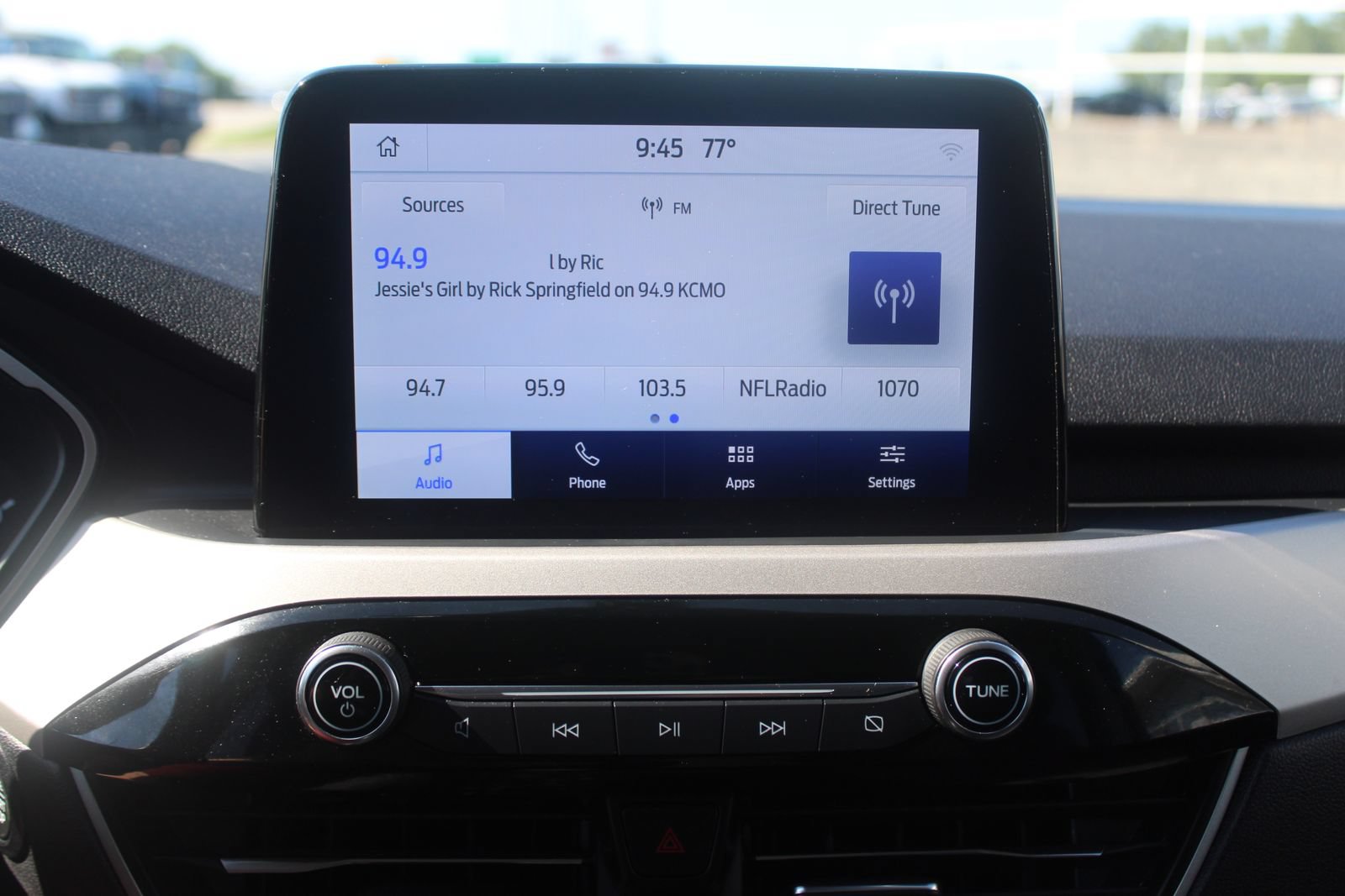 Used 2022 Ford Escape SE FWD image 39