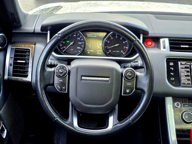Used 2014 Land Rover Range Rover Sport HSE AWD/4WD image 12