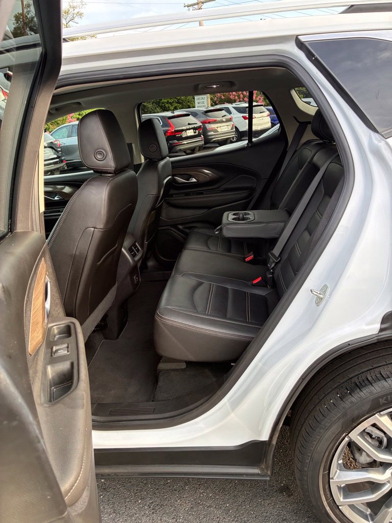 Used 2023 GMC Terrain Denali AWD/4WD image 26