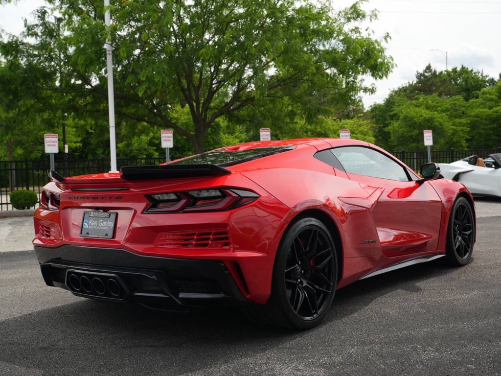 Used 2024 Chevrolet Corvette Z06 w/ Stealth Interior Trim Package RWD image 16
