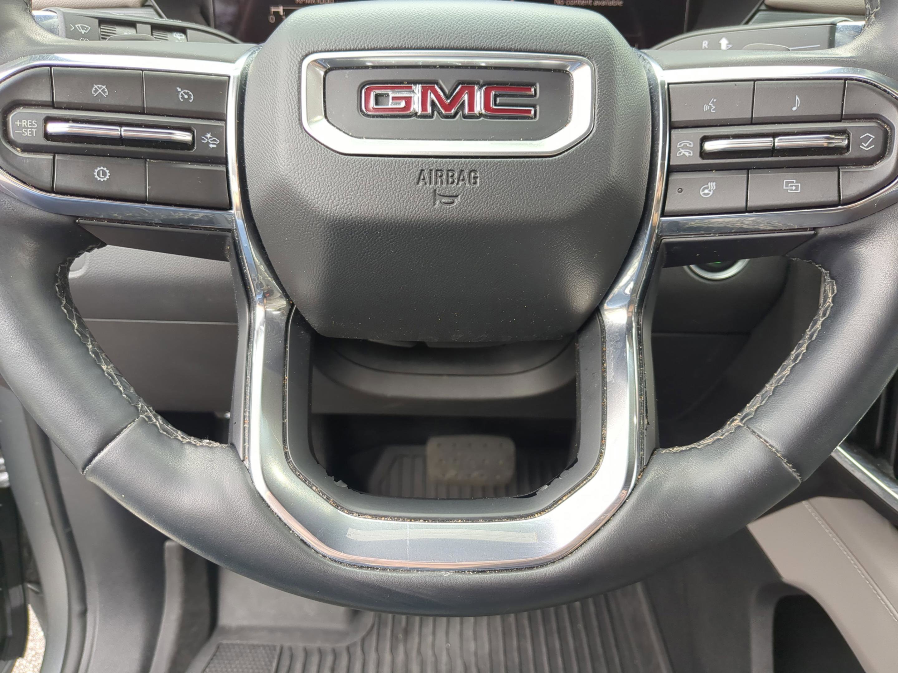 Used 2024 GMC Acadia Elevation image 17