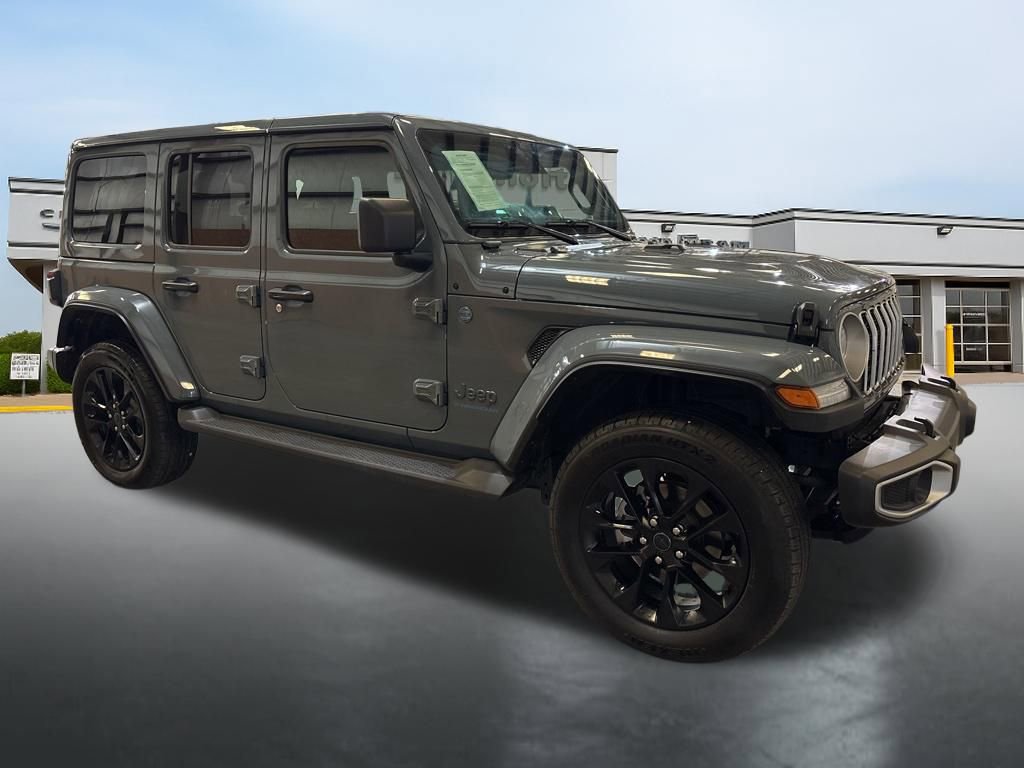 Used 2025 Jeep Wrangler Unlimited Sahara image 7