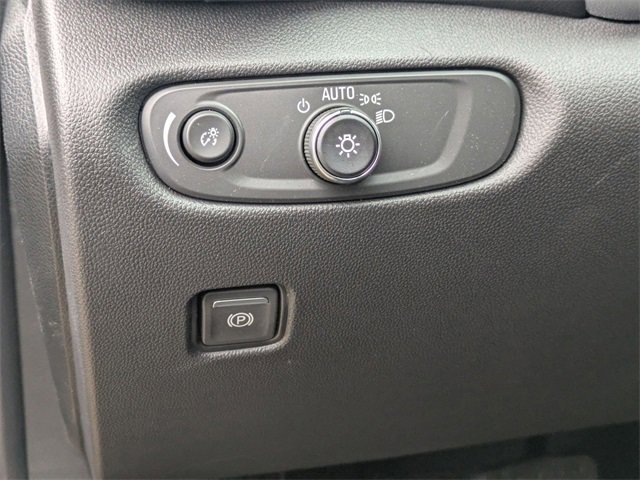 New 2025 Chevrolet Blazer LT image 12