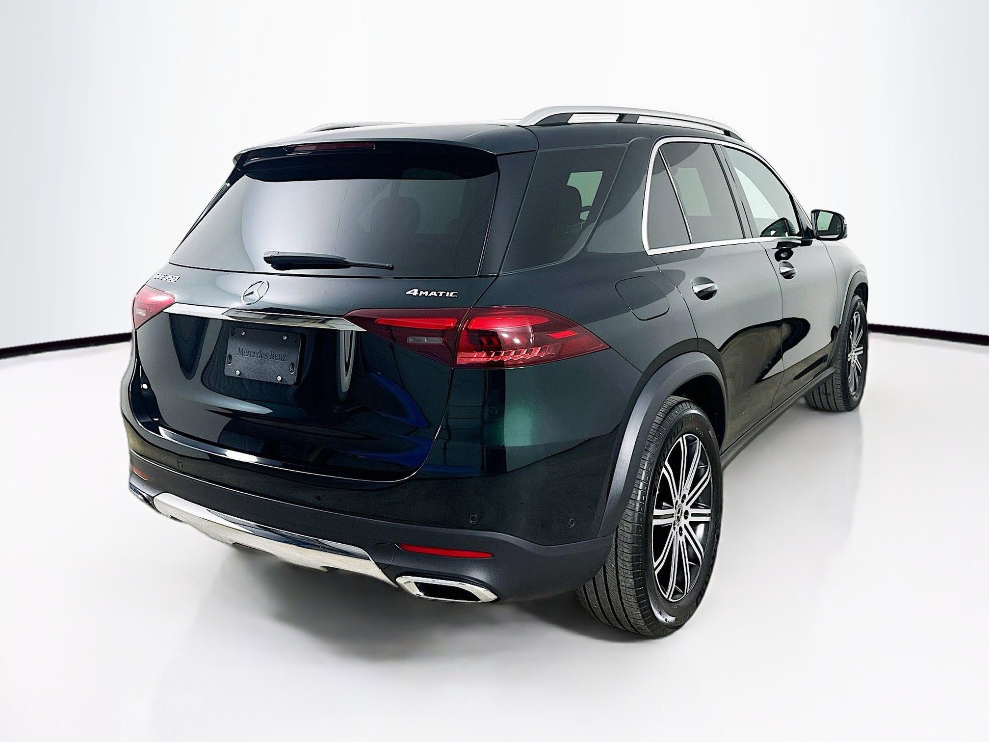 Certified 2024 Mercedes-Benz GLE 350 4MATIC w/ Winter Package image 7