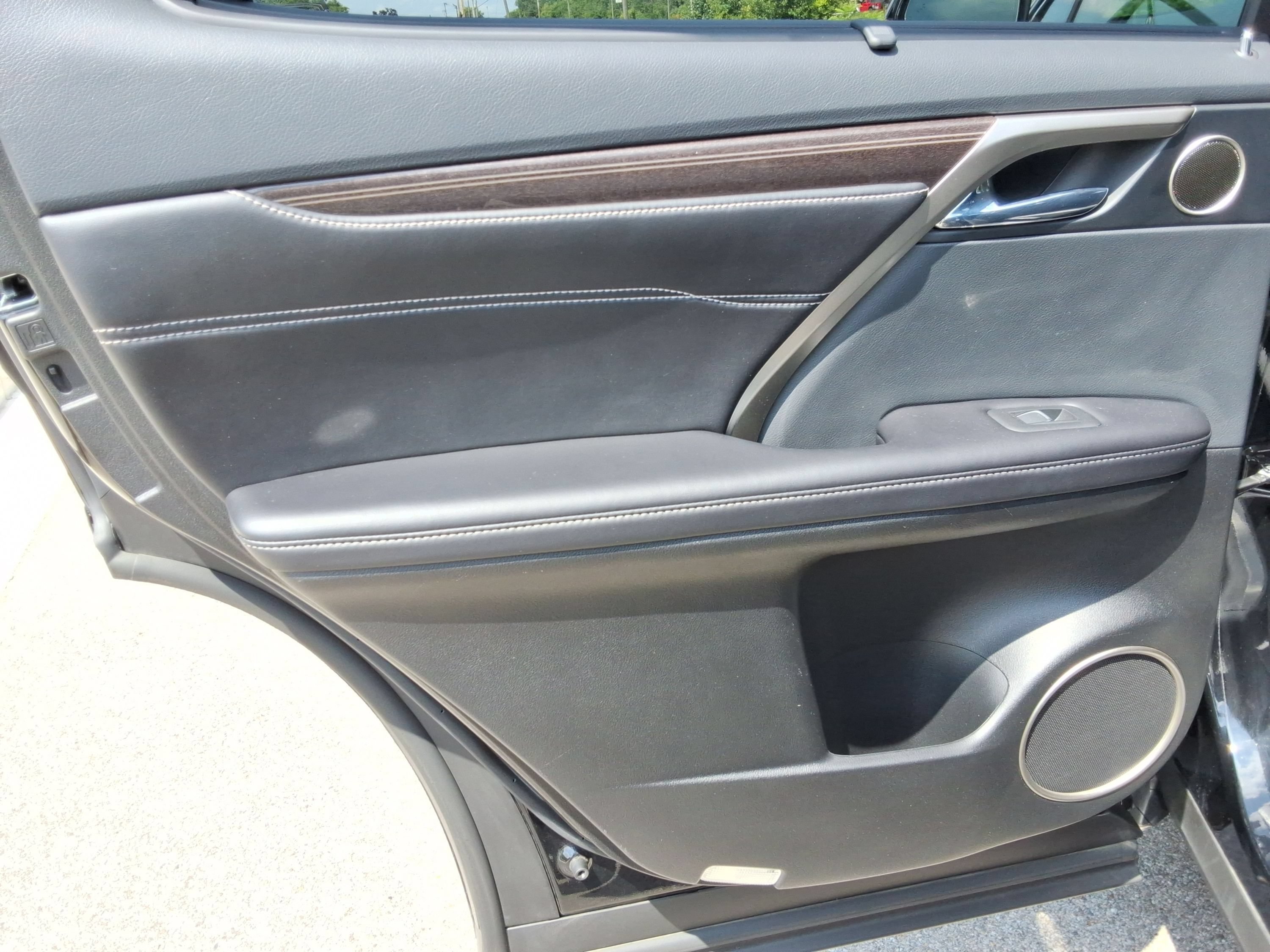 Used 2018 Lexus RX 450h AWD w/ Luxury Package image 23