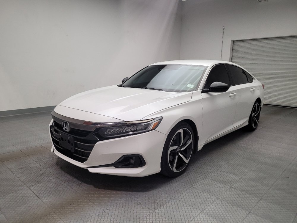 Used 2022 Honda Accord Sport image 2