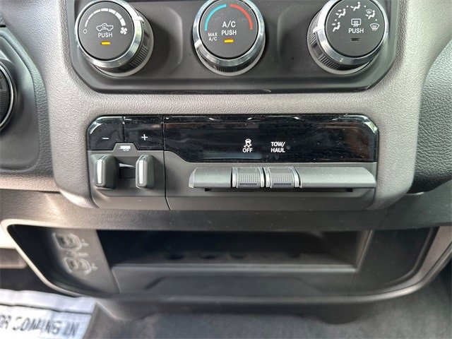 Used 2024 RAM 2500 Big Horn w/ Bed Utility Group image 17