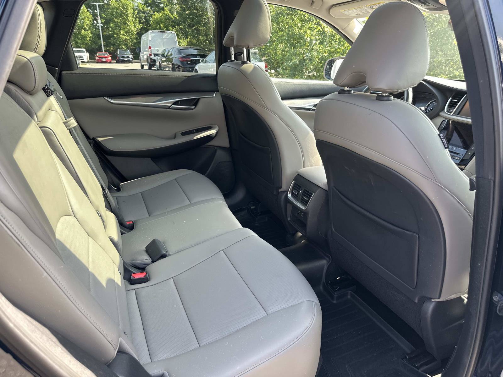 Used 2023 INFINITI QX50 Luxe AWD/4WD image 34