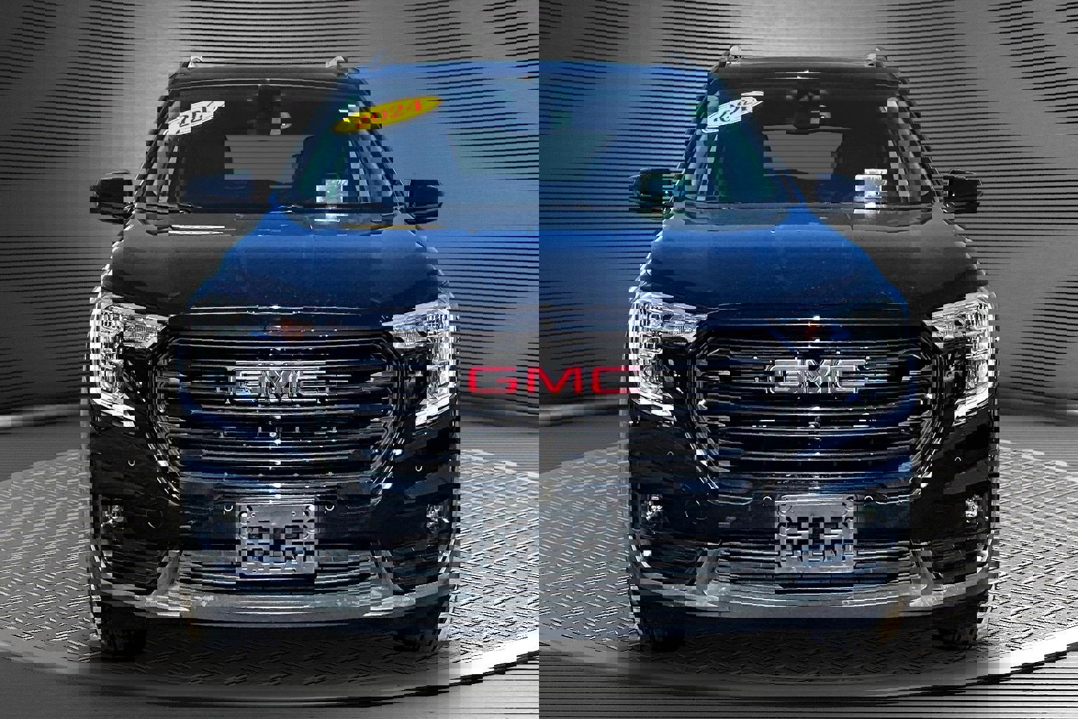 Used 2024 GMC Terrain SLT w/ Infotainment Package II image 2