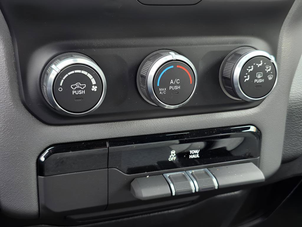 Used 2022 RAM 1500 Big Horn AWD/4WD image 31