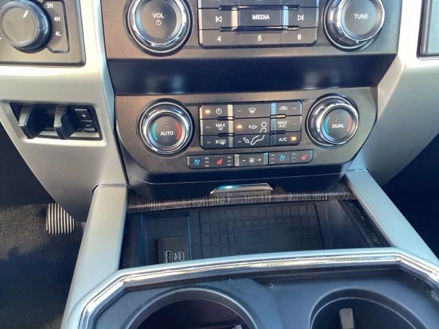 Used 2020 Ford F250 Lariat w/ Lariat Ultimate Package image 23