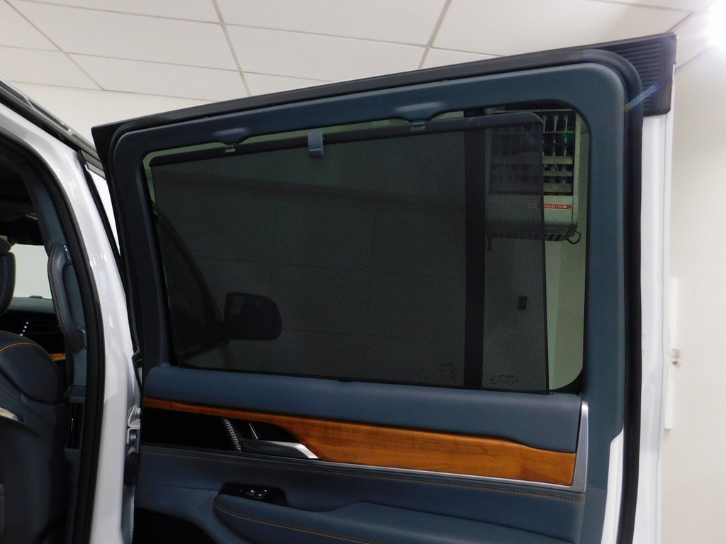 Used 2022 Jeep Grand Wagoneer Series II w/ Convenience Group III image 94