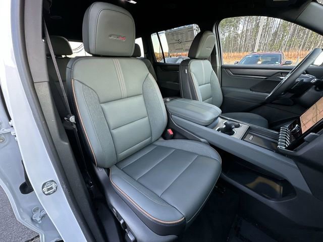 Used 2025 GMC Acadia AT4 w/ LPO, All-Weather Package image 28