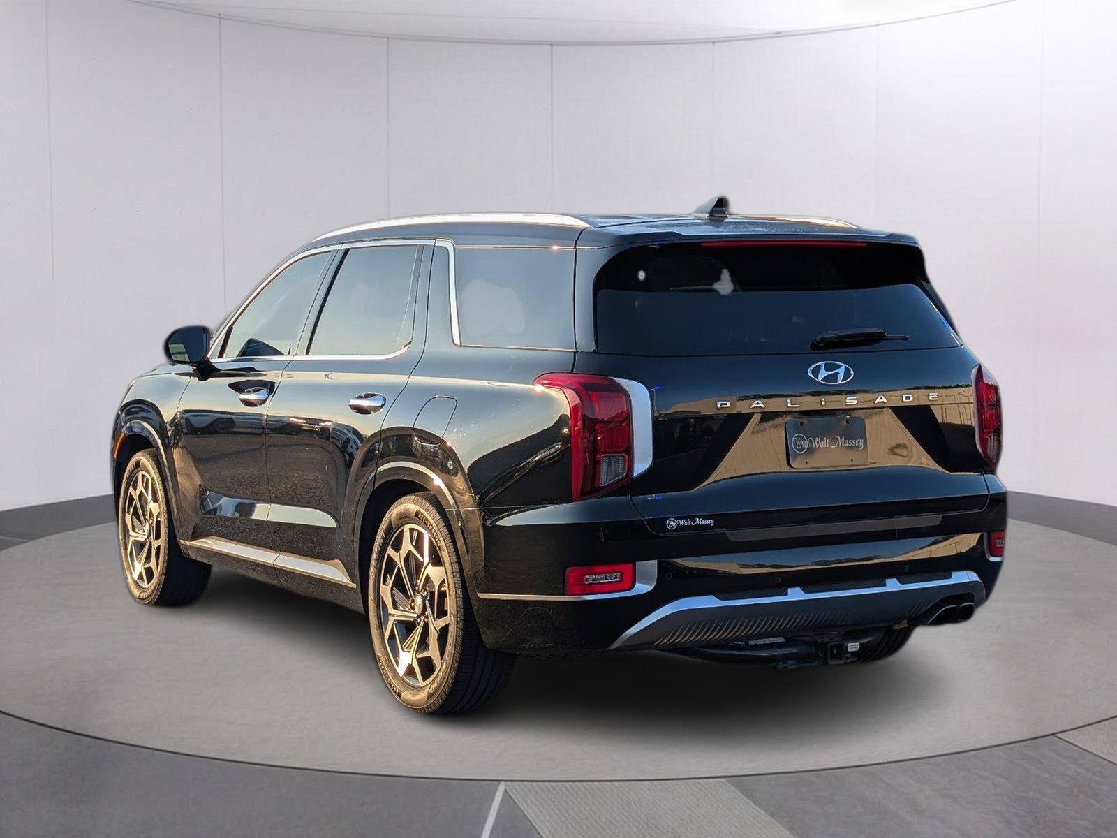 Used 2021 Hyundai Palisade Calligraphy FWD image 3