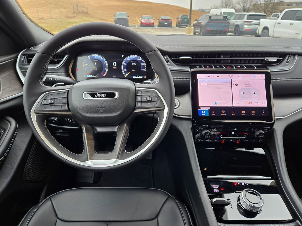 New 2025 Jeep Grand Cherokee Limited image 16