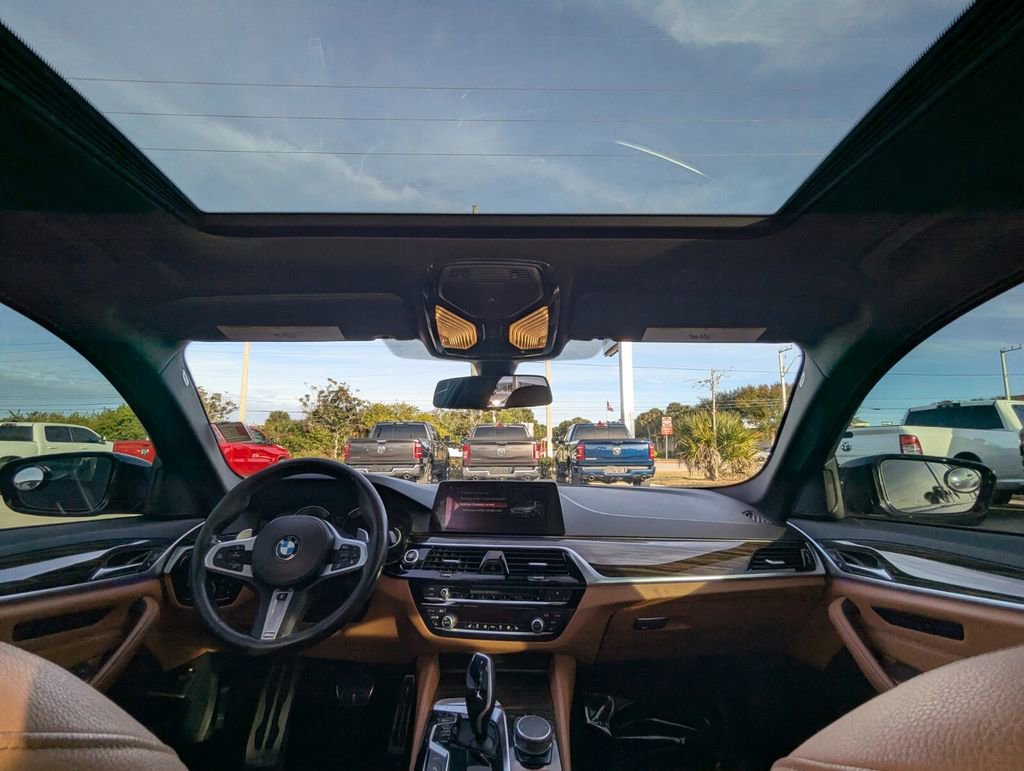 Used 2018 BMW 530e w/ M Sport Package 2 image 19