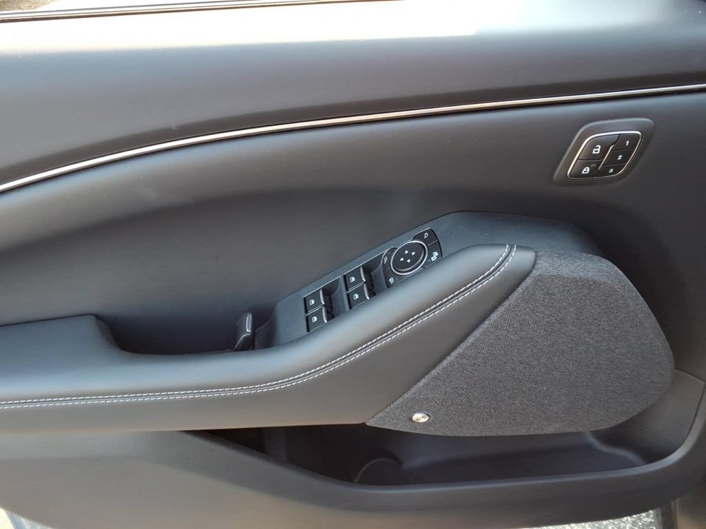 Used 2023 Ford Mustang Mach-E Premium RWD image 7
