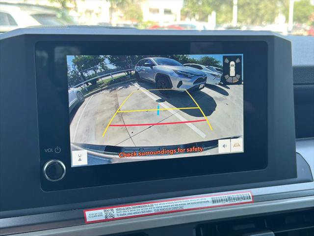 Certified 2025 Toyota Tacoma SR5 w/ SR5 Upgrade Package AWD/4WD image 34