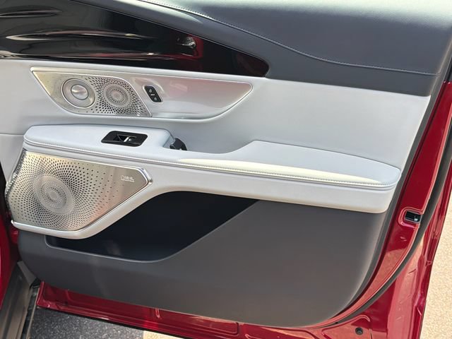 New 2026 Lincoln Nautilus Reserve AWD/4WD image 15