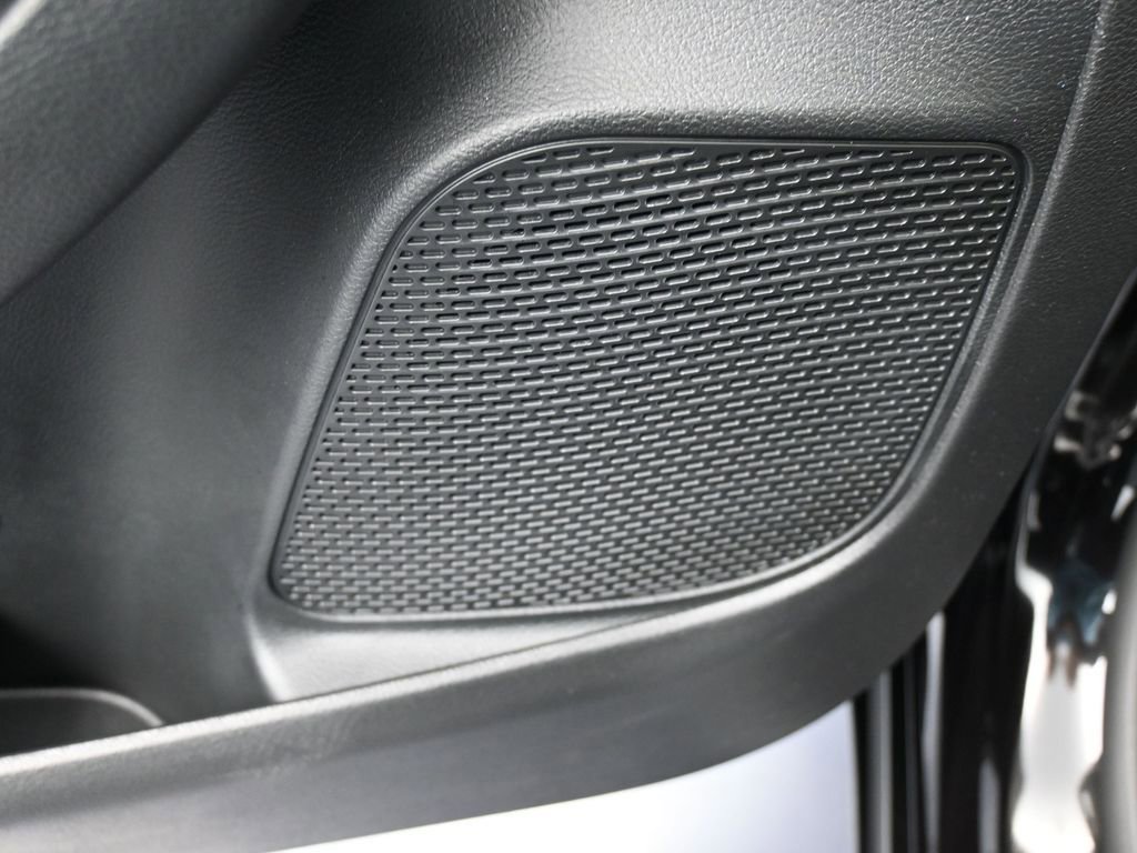 Used 2024 Chrysler Pacifica Limited w/ S Appearance Package image 15