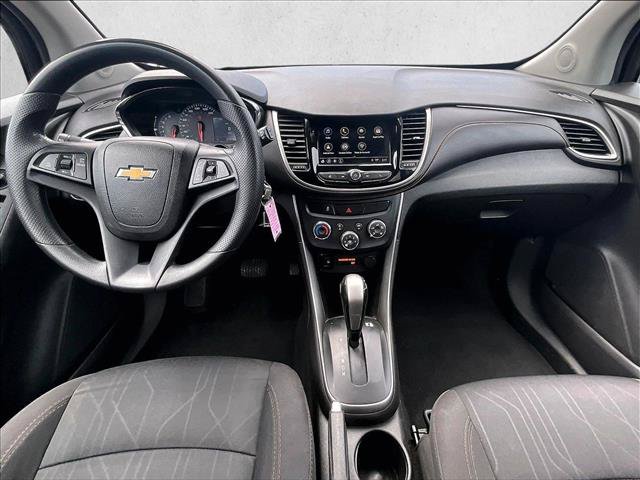 Used 2018 Chevrolet Trax LT FWD image 16