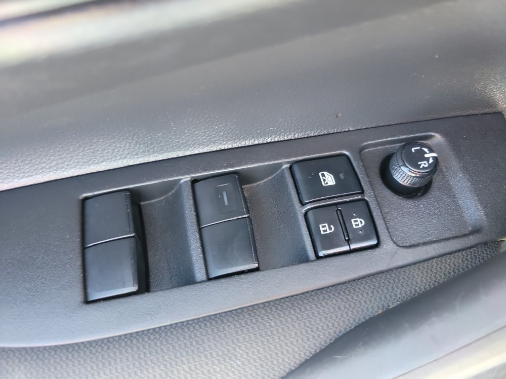 Used 2025 Toyota Corolla LE w/ LE Premium Package FWD image 21