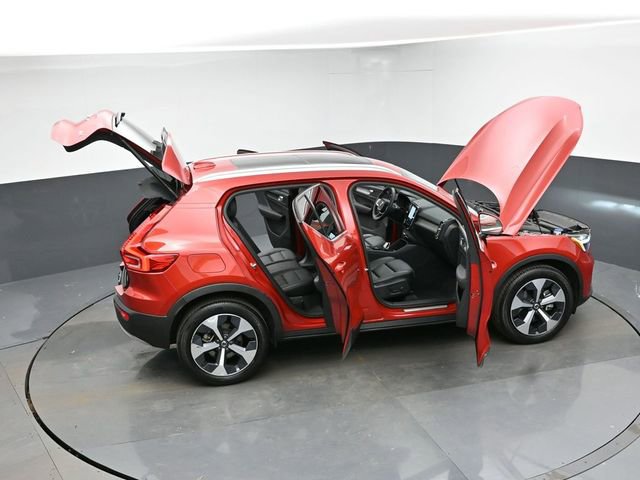 Used 2023 Volvo XC40 B4 Plus w/ Driver Assist Package image 47