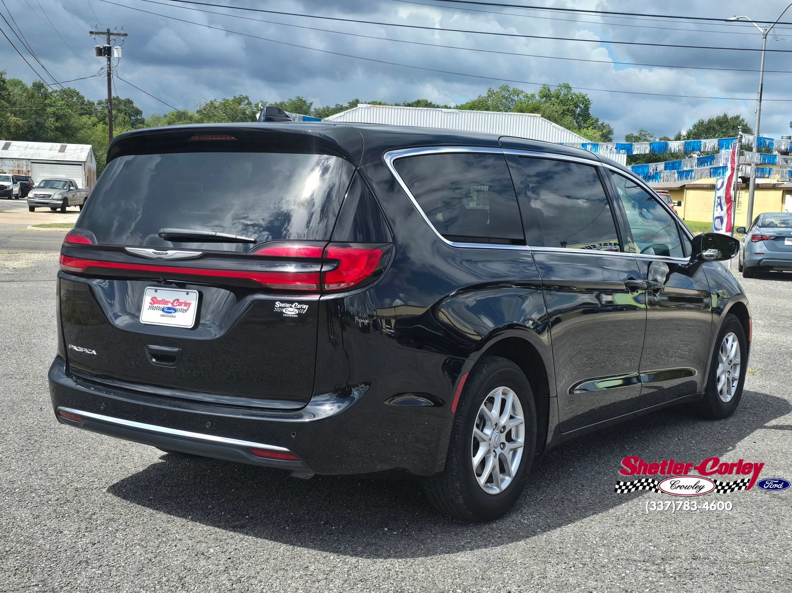 Used 2026 Chrysler Pacifica Select FWD image 6