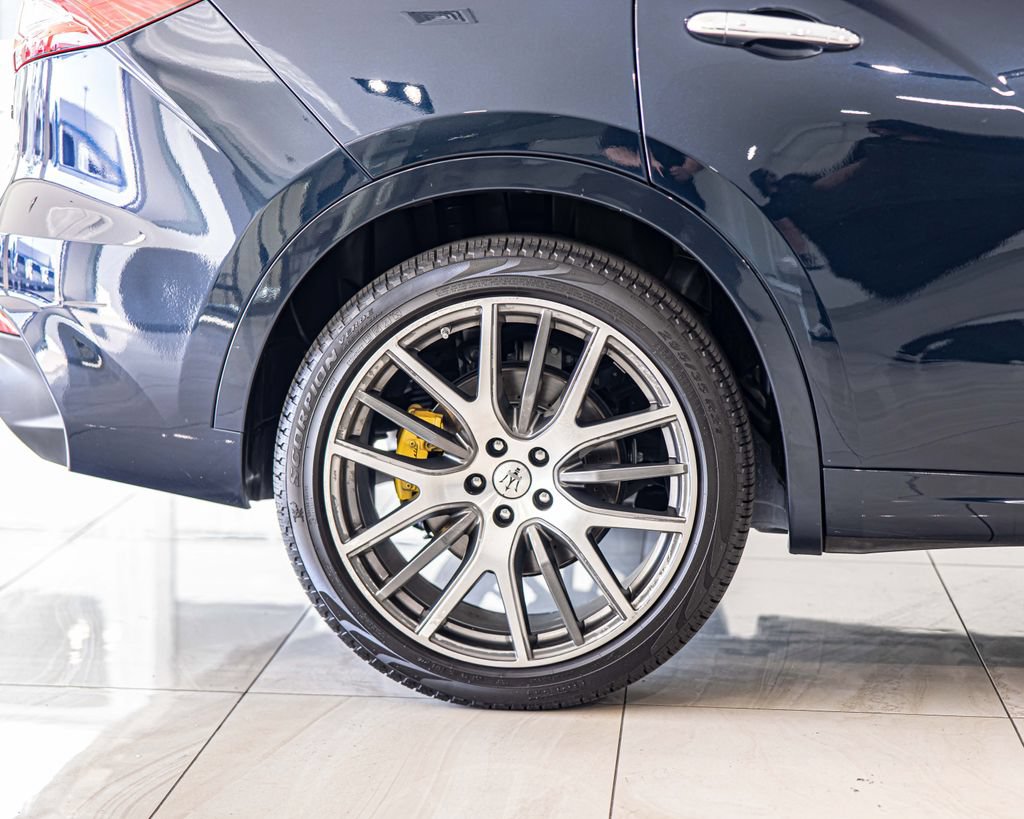 Used 2019 Maserati Levante S GranSport AWD/4WD image 11