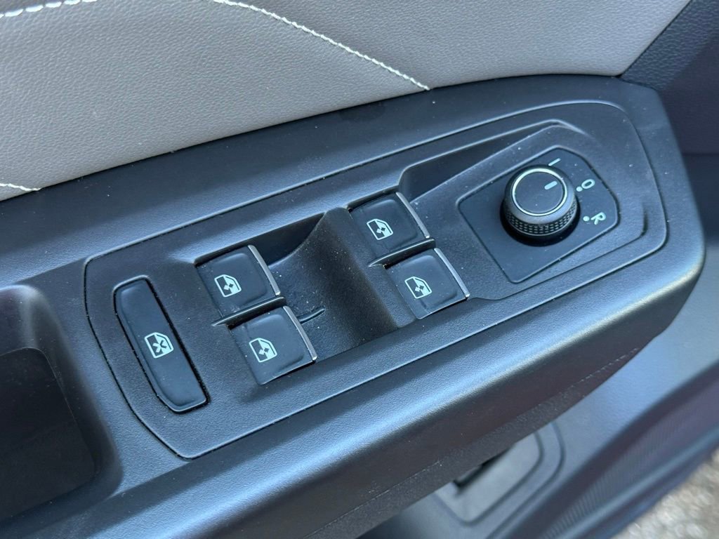 Used 2022 Volkswagen Atlas Cross Sport SEL R-Line image 70