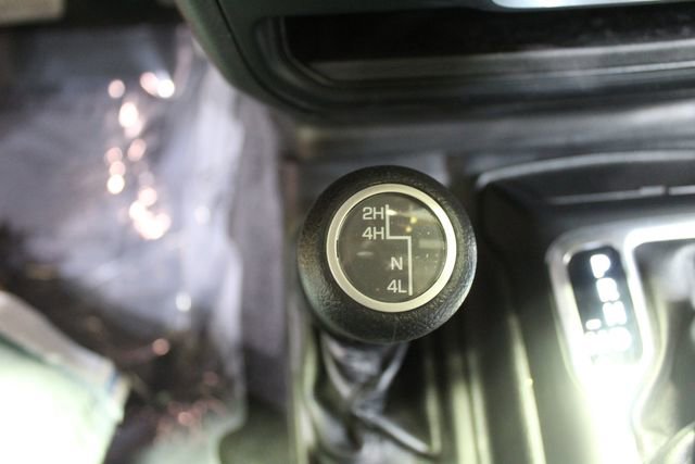 Used 2019 Jeep Wrangler Sport AWD/4WD image 20