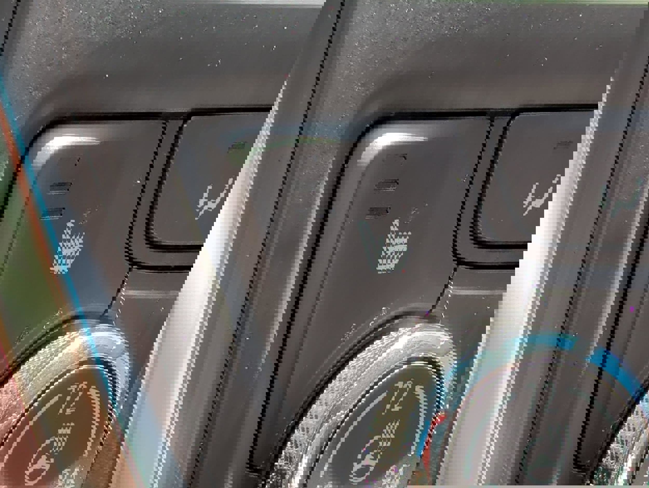 Used 2016 Buick Encore Premium w/ Experience Buick Package FWD image 28