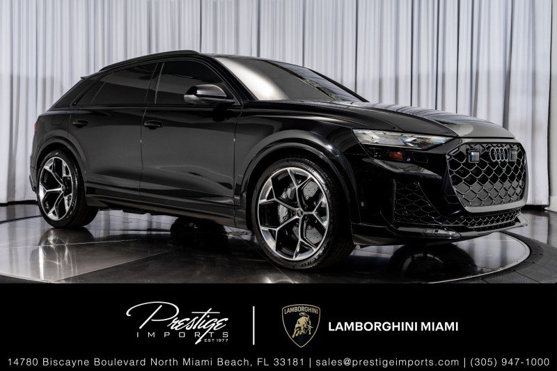 Used 2025 Audi RS Q8 performance