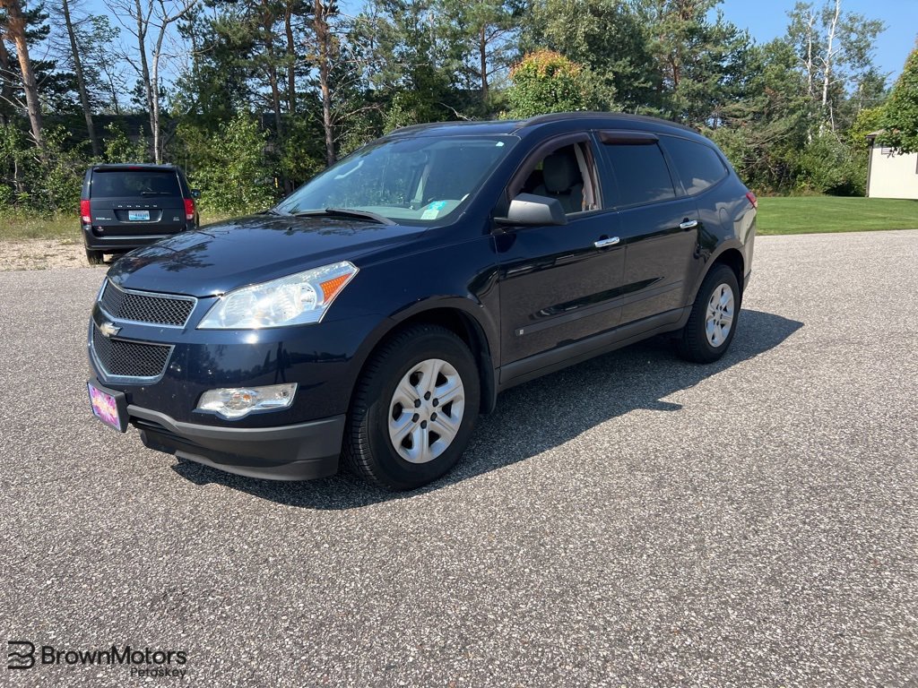 Used 2010 Chevrolet Traverse LS