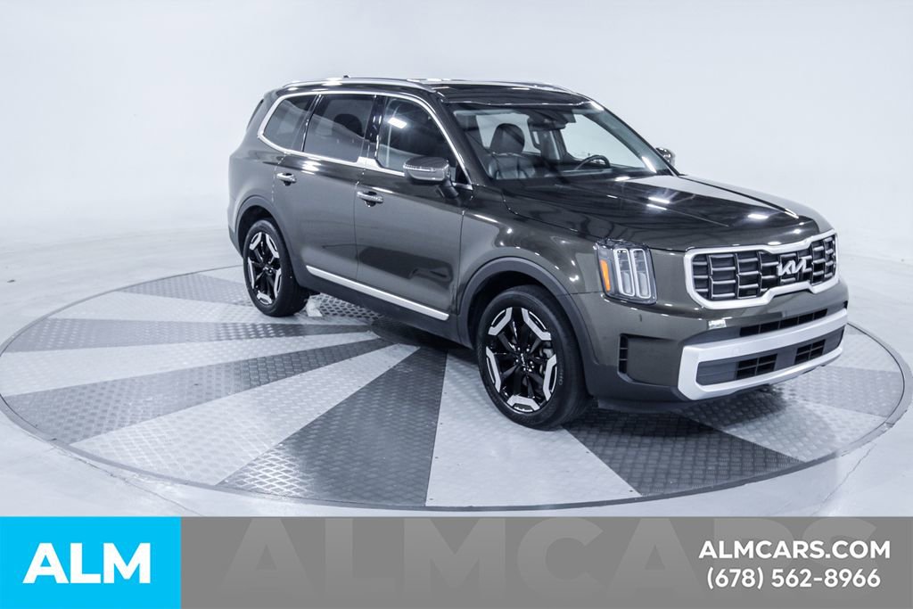 Used 2025 Kia Telluride S FWD image 14