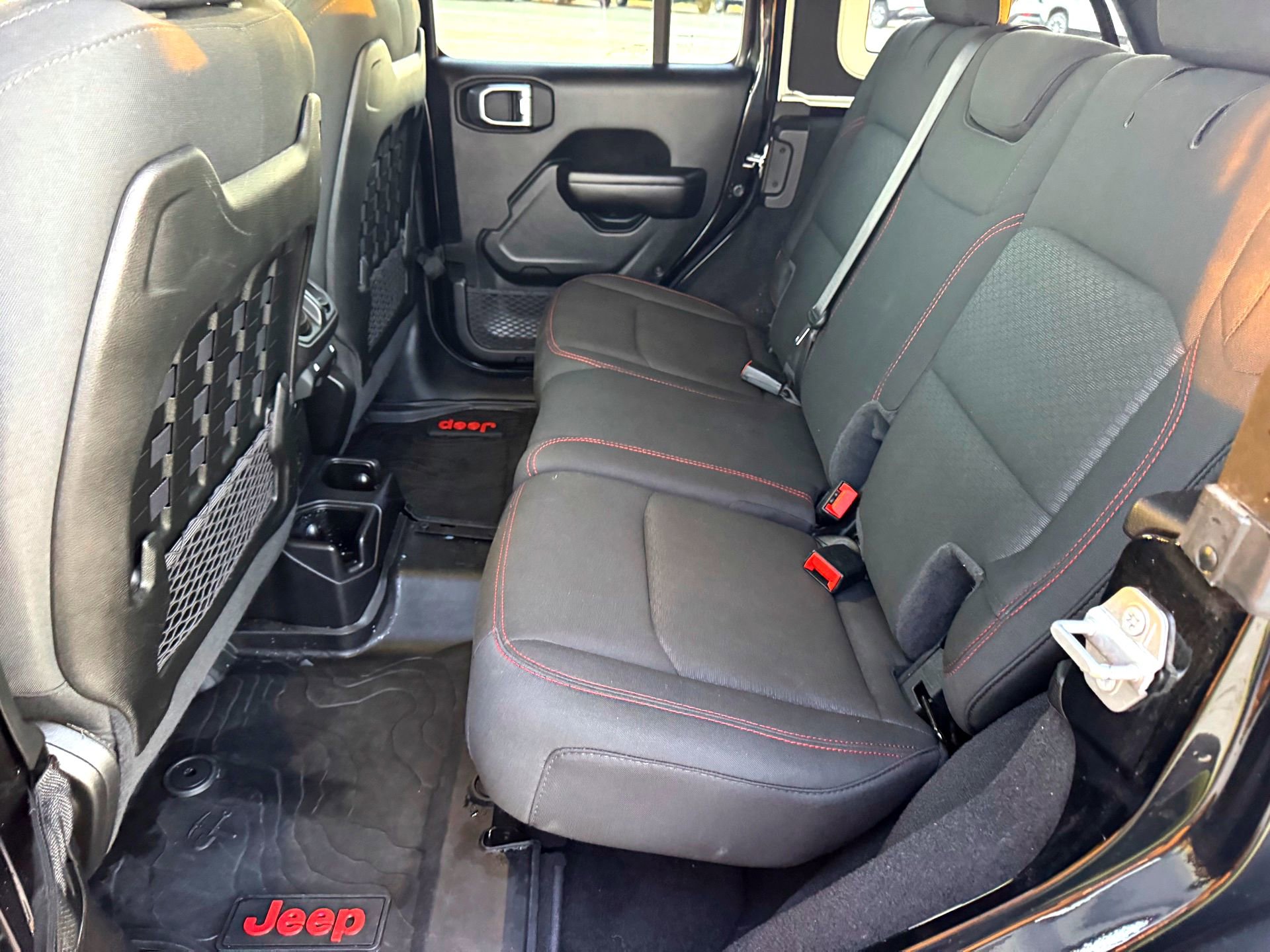 Used 2021 Jeep Wrangler Unlimited Rubicon w/ Steel Bumper Group image 17