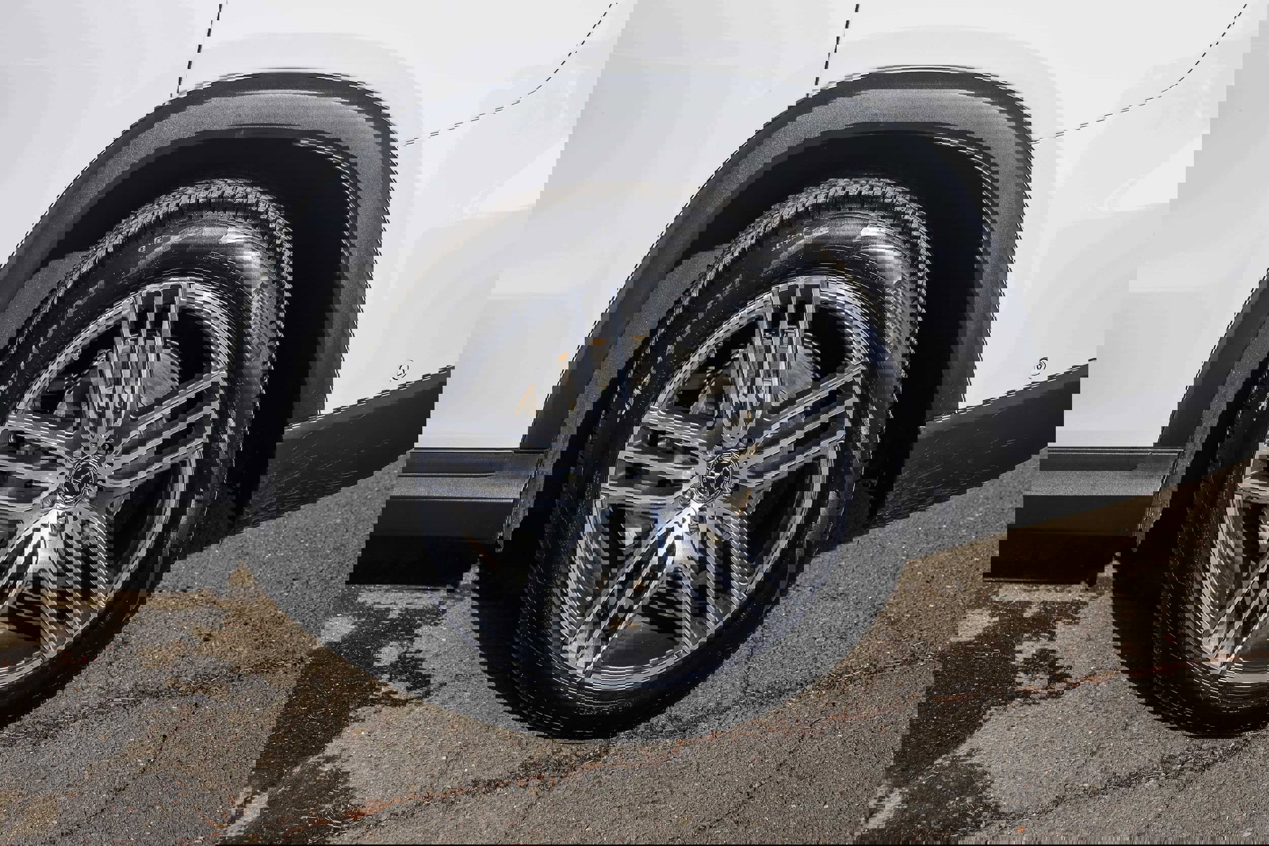 Used 2024 Mercedes-Benz GLS 450 4MATIC image 13