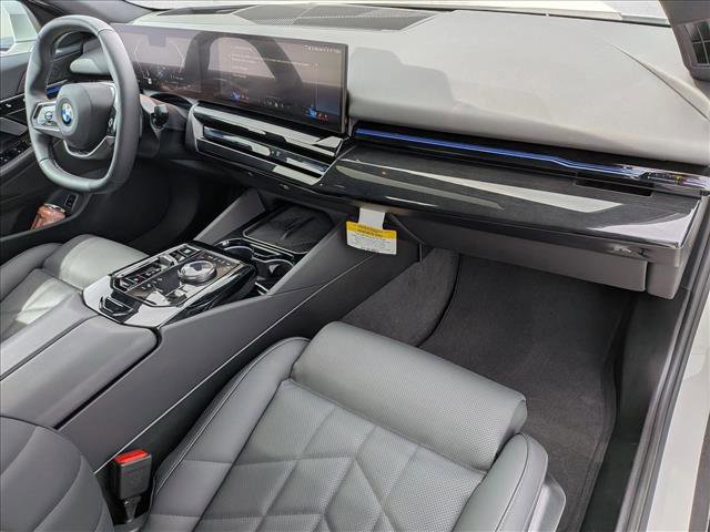 Used 2026 BMW 530i xDrive w/ Premium Package image 23