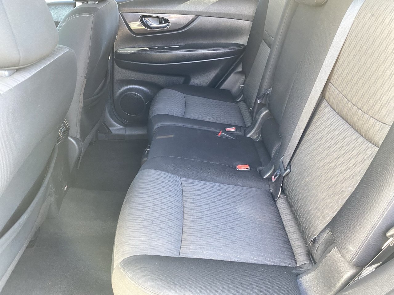 Certified 2020 Nissan Rogue SV FWD image 15