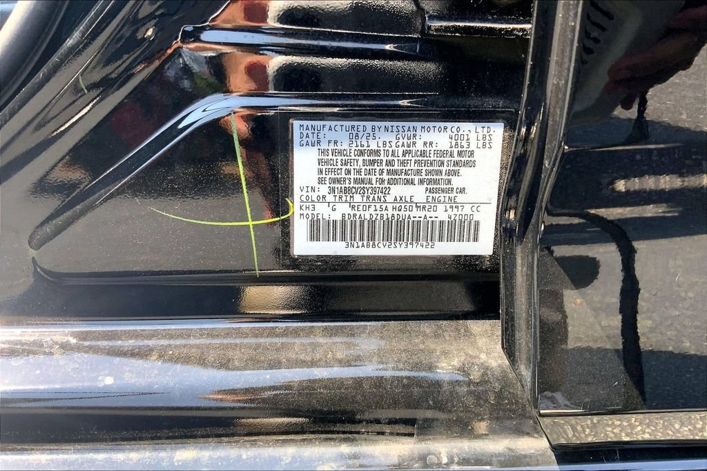 Used 2025 Nissan Sentra SV FWD image 14