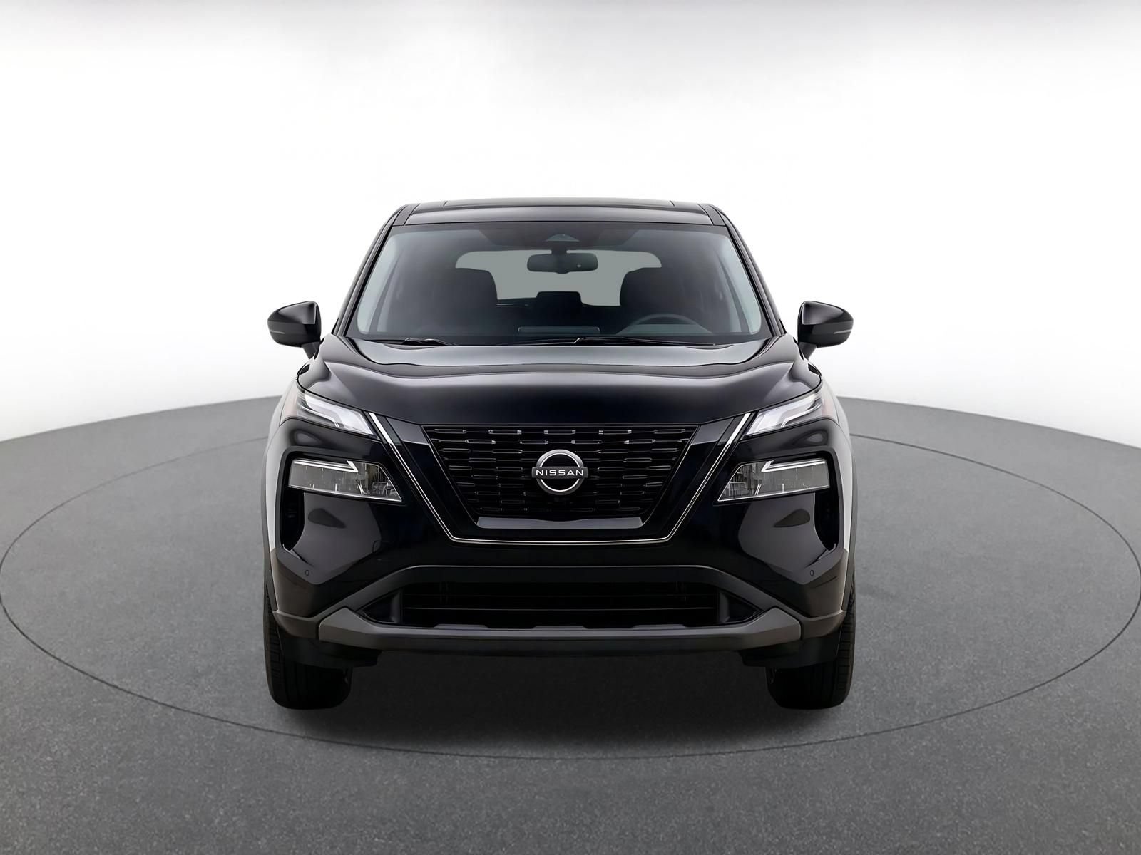 Used 2025 Nissan Rogue SV AWD/4WD image 2