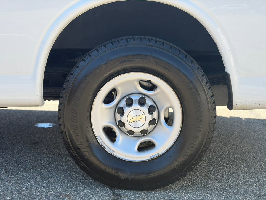 Used 2021 Chevrolet Express 3500 w/ Driver Convenience Package image 33