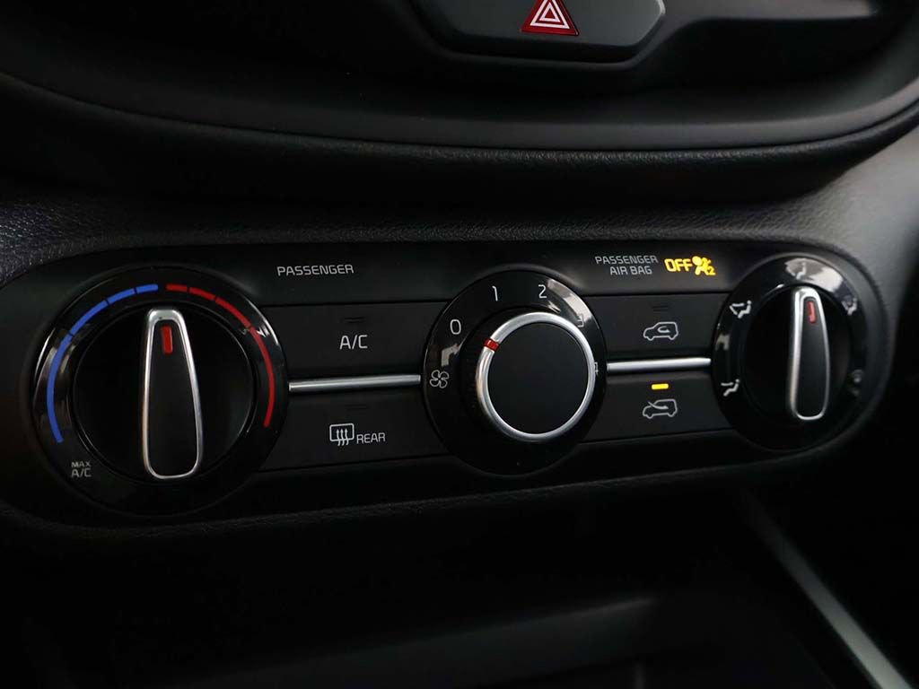 Used 2022 Kia Soul LX FWD image 38